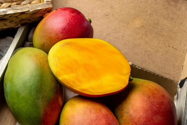 FRESH MANGO​